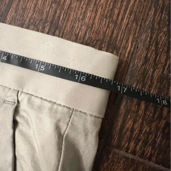 Everlane 31x30 Air Chinos in Stone - Picture 8 of 10